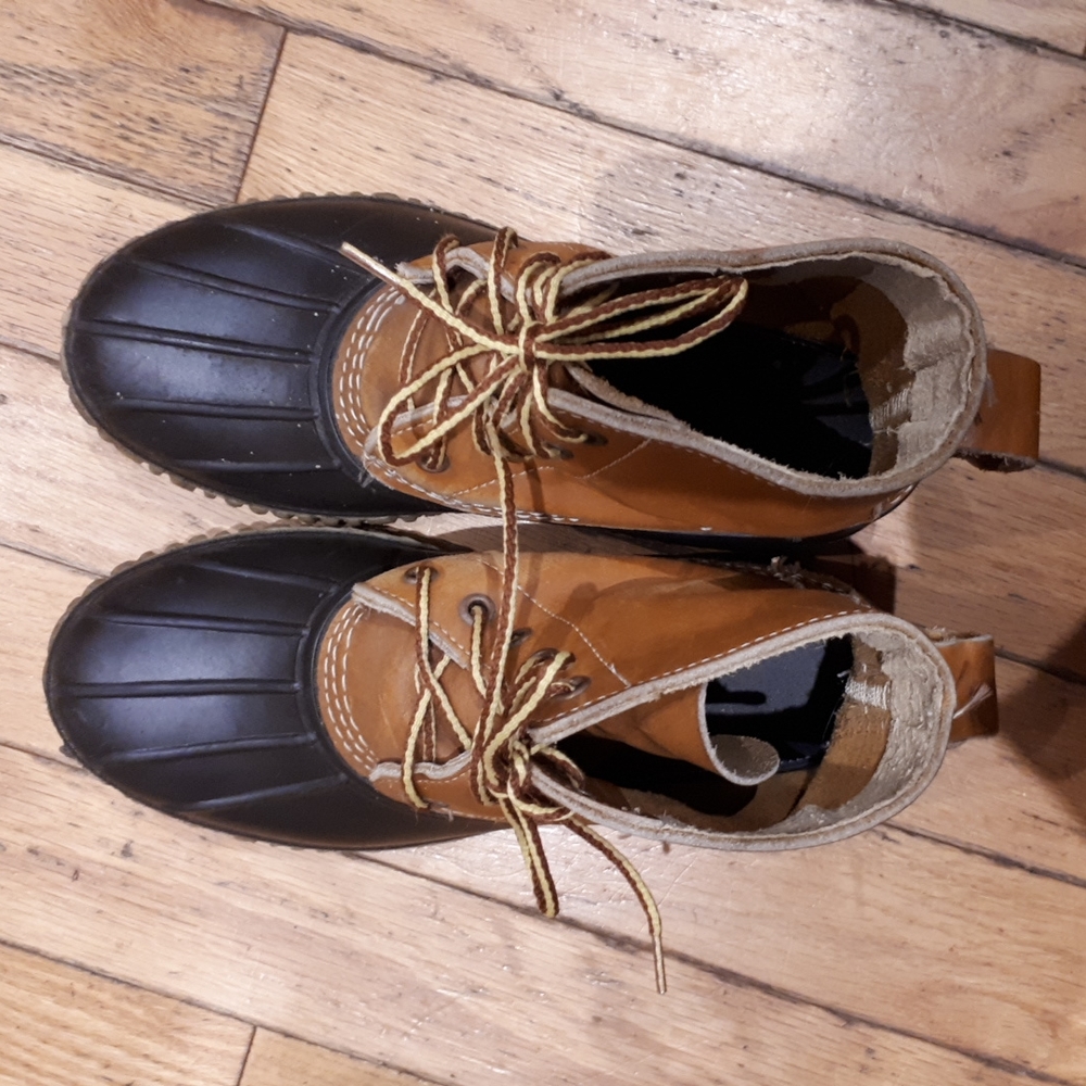 LLBean boots size 8 women's. Insole measures 25 cm